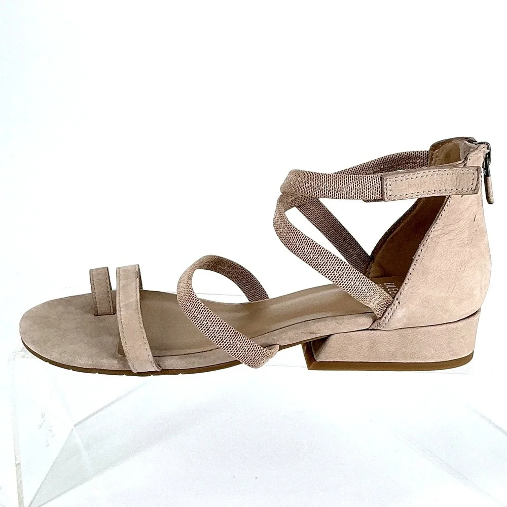 Eileen Fisher brand eileen